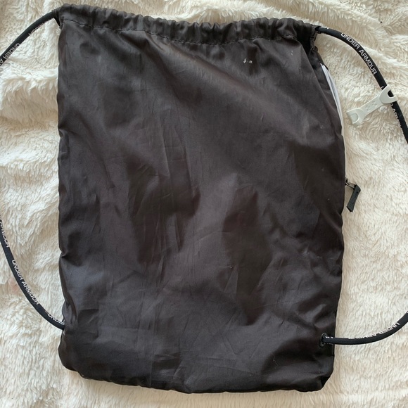 Under armour black drawstring backpack - Picture 2 of 2